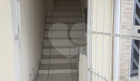 Sobrado à venda com 6 quartos, sendo 1 suíte,  em Jardim Las Vegas, Guarulhos, SP