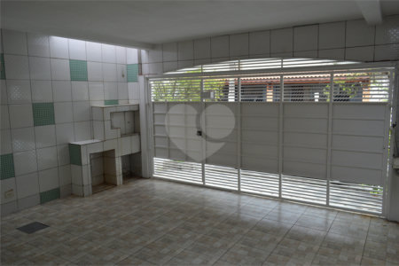 Casa à venda com 3 quartos, sendo 1 suíte, em Jardim Prudência, São Paulo, SP