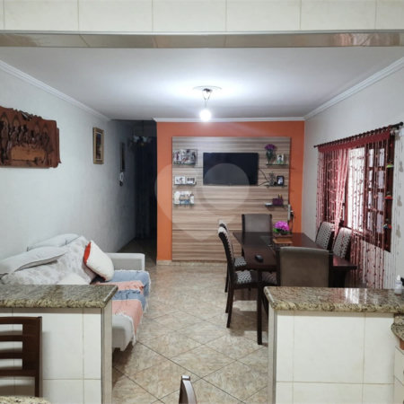 Casa à venda com 3 quartos, sendo 1 suíte, em Parque Terra Nova II, São Bernardo do Campo, SP