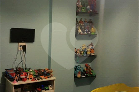 Apartamento à venda com 3 quartos, sendo 1 suíte, em Aclimação, São Paulo, SP