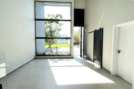 Casa à venda com 4 quartos, sendo 3 suítes, no condomínio Campos do Conde Sorocaba, Sorocaba - SP