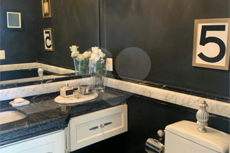 Apartamento à venda com 3 suítes em Vila Suzana, São Paulo, SP