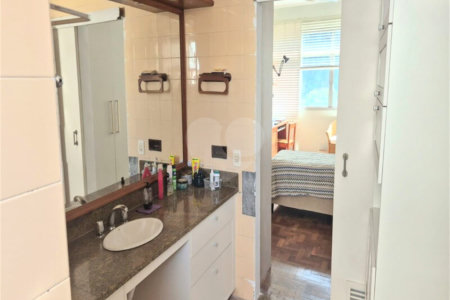 Apartamento à venda com 3 quartos, sendo 1 suíte, em Cosme Velho, Rio de Janeiro, RJ