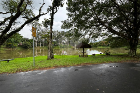 Casa à venda com 4 quartos, sendo 2 suítes, no condomínio Zuleika Jabour, Salto - SP