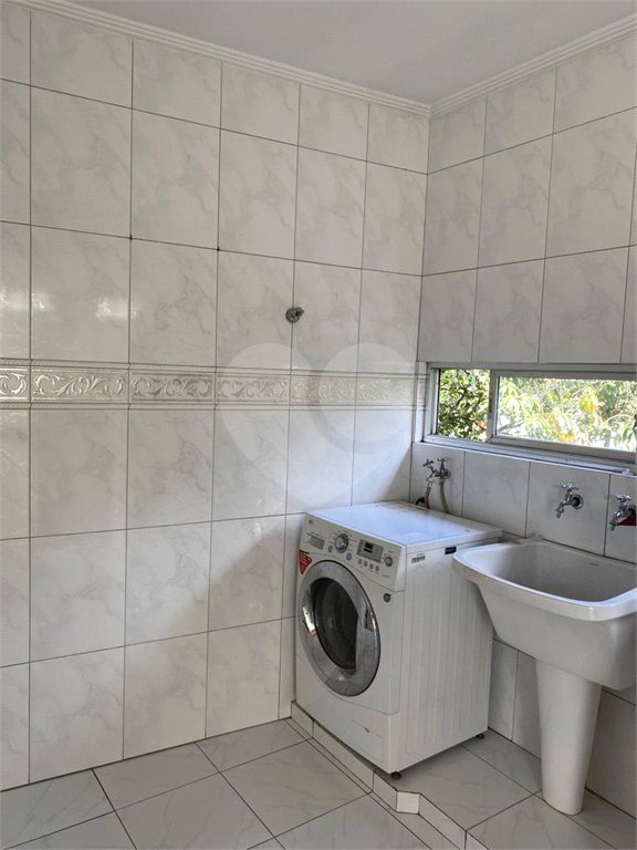 Sobrado à venda com 3 quartos em Parque Casa de Pedra, São Paulo, SP