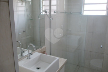 Casa à venda com 2 quartos, sendo 1 suíte, em Mirandópolis, São Paulo, SP