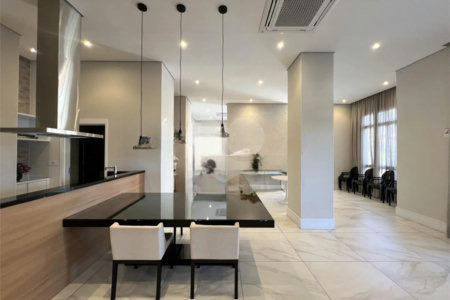 Apartamento à venda com 2 suítes em Vila Romana, São Paulo, SP