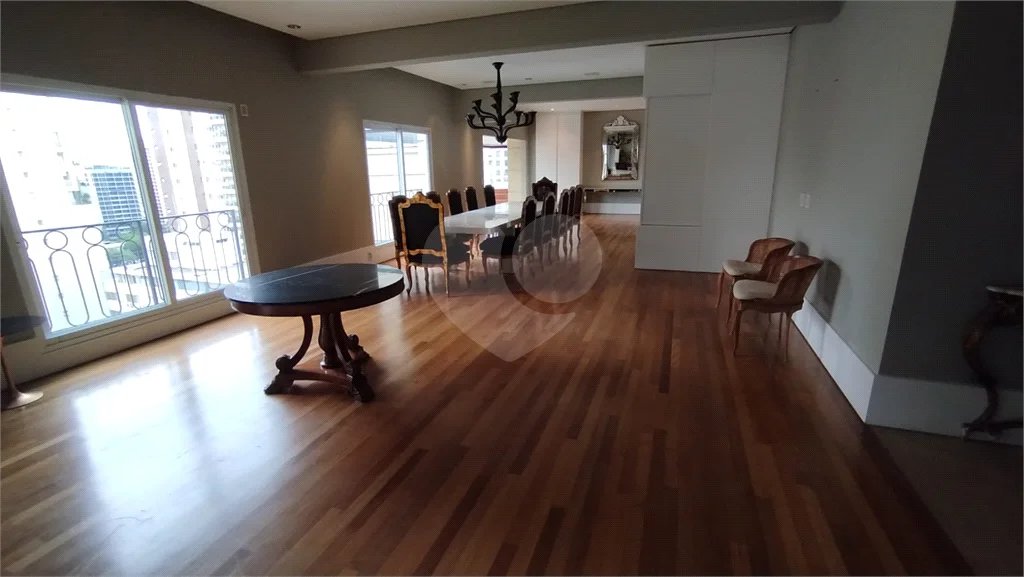 Á venda Apartamento Alto Padrão 5 suítes / 8 vagas 522m² Vila Nova Conceição