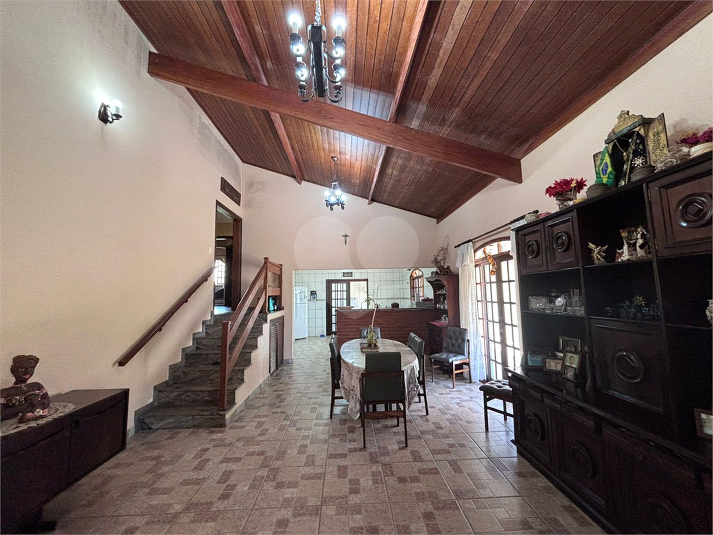 Casa Térrea à venda com 4 quartos, sendo 2 suítes, em Alpes D'Ouro, Bom Jesus dos Perdões, SP