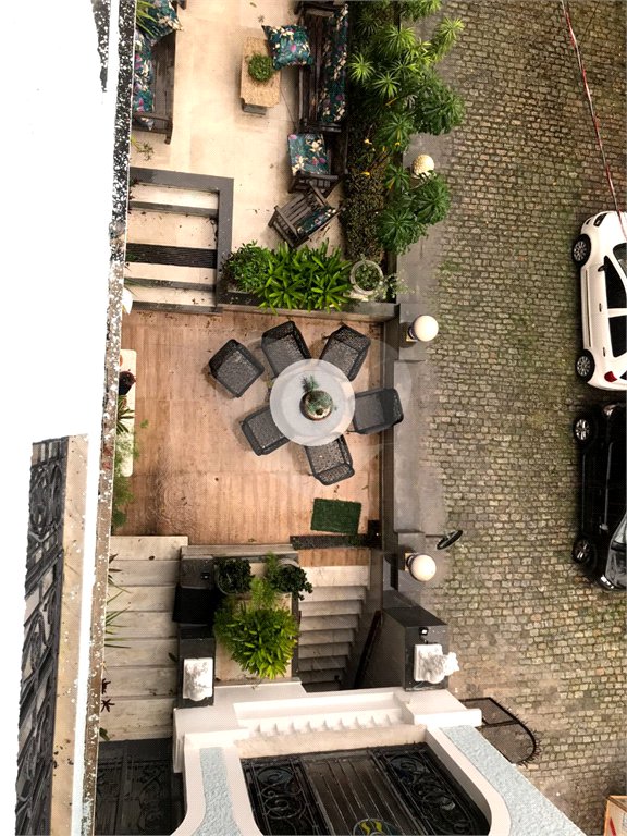 Casa à venda com 7 quartos, sendo 1 suíte, em Cosme Velho, Rio de Janeiro, RJ