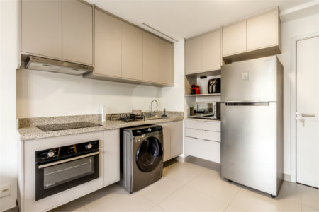Apartamento à venda ou para alugar com 1 suíte em Jardim das Bandeiras, São Paulo, SP
