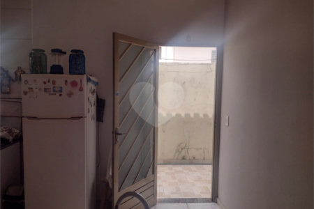 Casa térrea para venda.