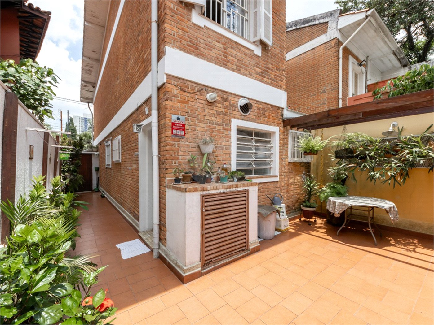 Casa à venda com 3 quartos em Jardim Petrópolis, São Paulo, SP