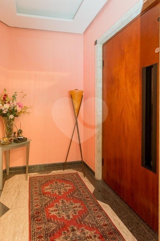 Apartamento para alugar com 5 quartos, sendo 3 suítes, em Alto de Pinheiros, São Paulo, SP