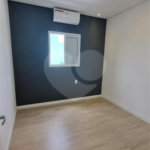 Casa à venda com 3 quartos, sendo 1 suíte, em Jardim Novo Mundo, Várzea Paulista, SP