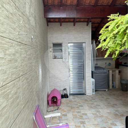 Sobrado à venda com 2 quartos em Jardim Carlos Cooper, Suzano, SP