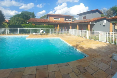 Casa à venda com 4 quartos, sendo 2 suítes, no condomínio Vivendas do Lago, Sorocaba - SP