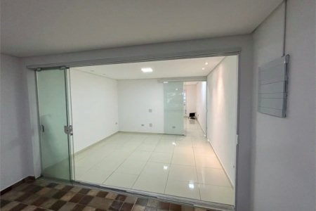 Casa de Vila para alugar com 4 suítes em Vila Romana, São Paulo, SP