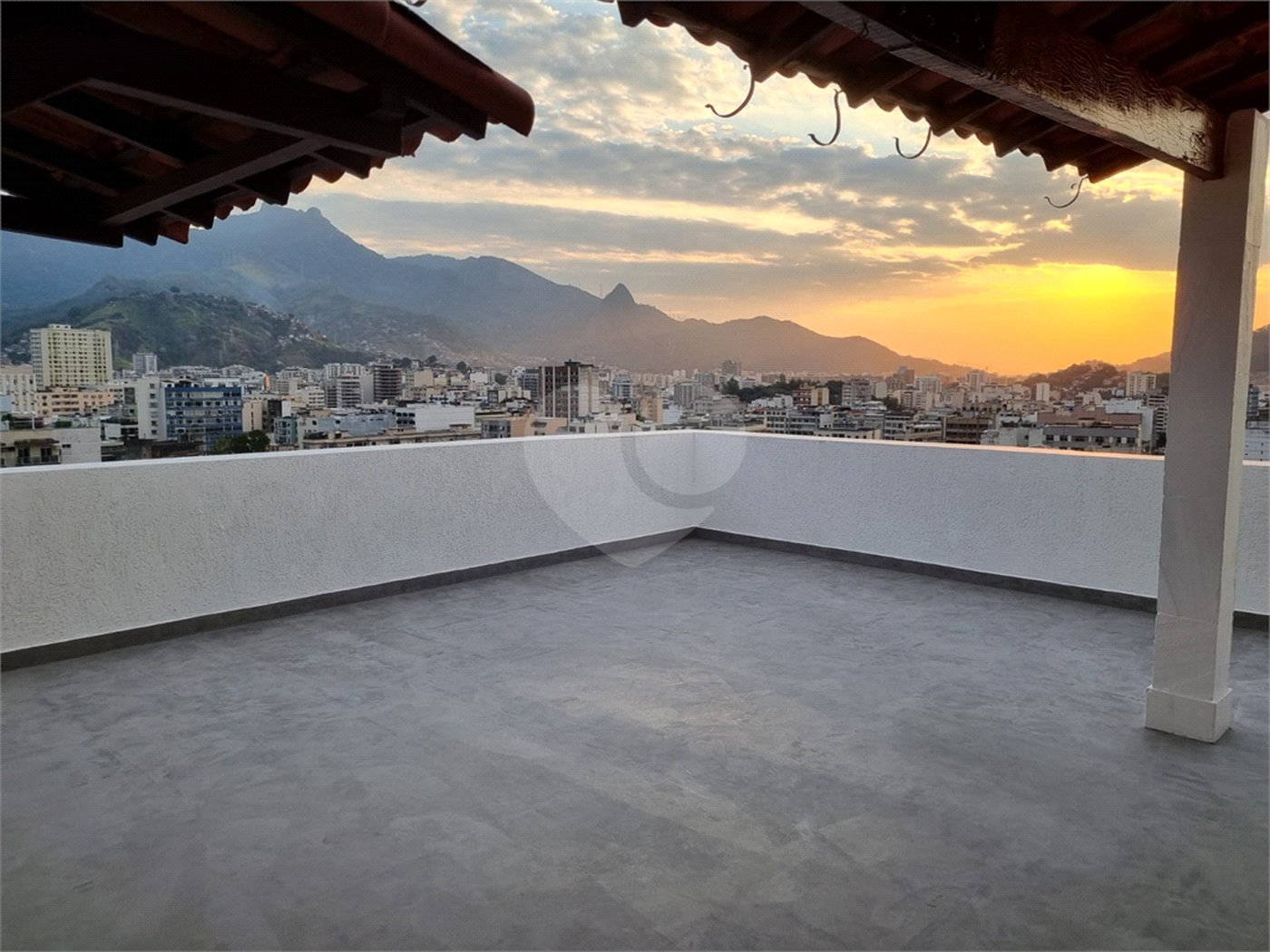 Cobertura à venda com 4 quartos, sendo 1 suíte, em Tijuca, Rio de Janeiro, RJ