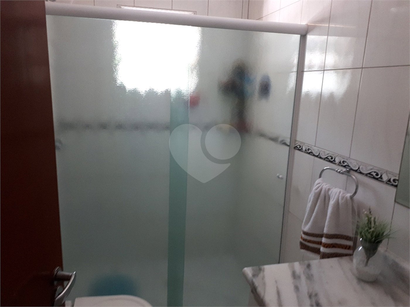 Casa à venda ou para alugar com 3 quartos, sendo 1 suíte, em Horto, São Paulo, SP