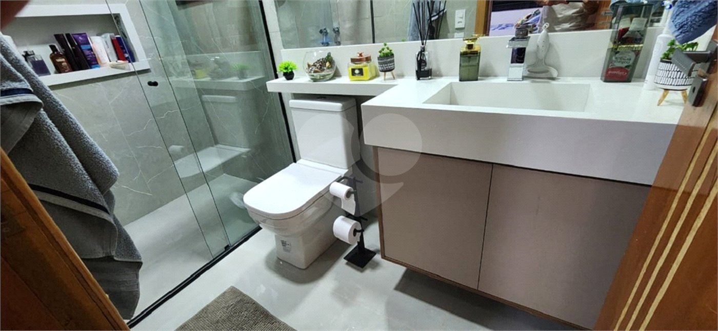 Casa à venda com 3 quartos, sendo 1 suíte, no condomínio Horto Florestal Villagio, Sorocaba - SP