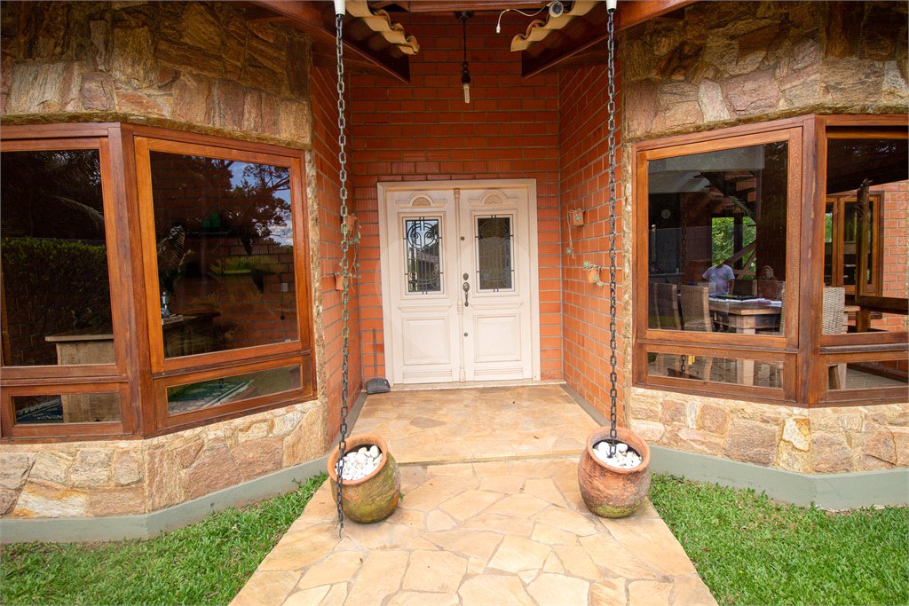 Chácara à venda com 4 quartos, sendo 2 suítes, em Jardim Oriental, Mairinque, SP
