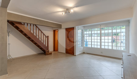 Sobrado à venda com 2 quartos, sendo 1 suíte,  em Alto da Boa Vista, São Paulo, SP