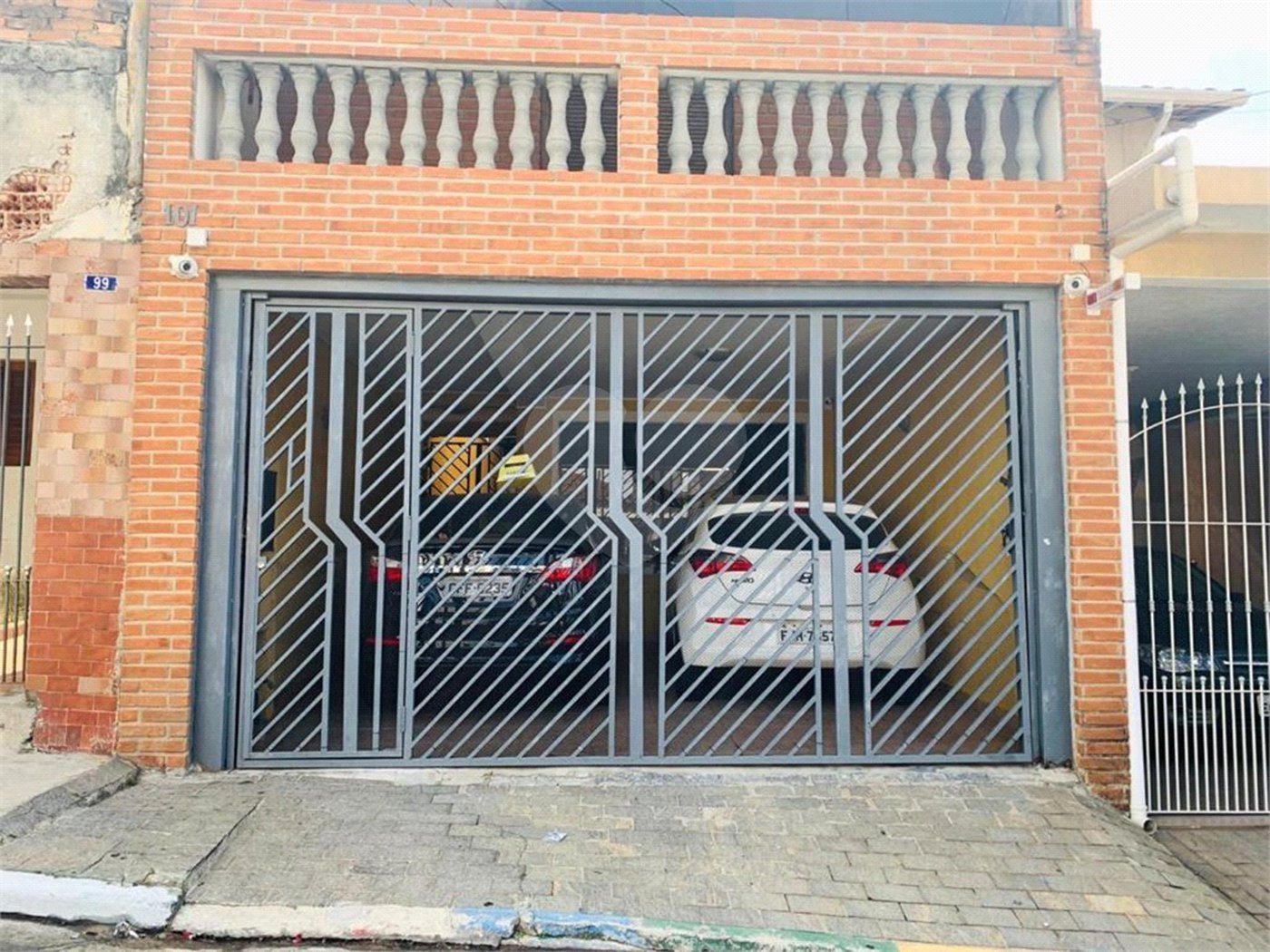 Sobrado à venda com 3 quartos, sendo 1 suíte,  em Vila Sabrina, São Paulo, SP