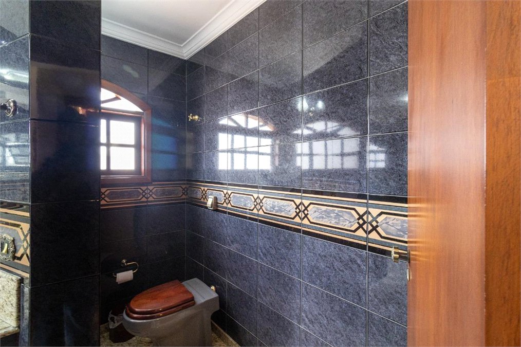 Casa à venda com 3 suítes em Vila Pereira Barreto, São Paulo, SP