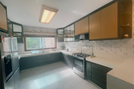 Casa em condomínio à venda com 4 quartos, sendo 2 suítes,  em Caravelas, Armação dos Búzios, RJ