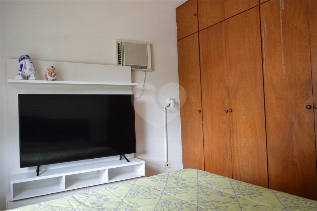 Casa à venda com 3 quartos, sendo 1 suíte, em Jardim Prudência, São Paulo, SP