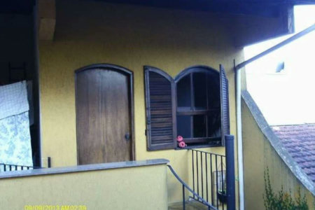 Sobrado à venda com 4 quartos, sendo 2 suítes, em Jardim Peri Peri, São Paulo, SP