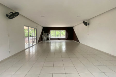 Casa à venda com 2 quartos no condomínio Vila Del Rey, Sorocaba - SP