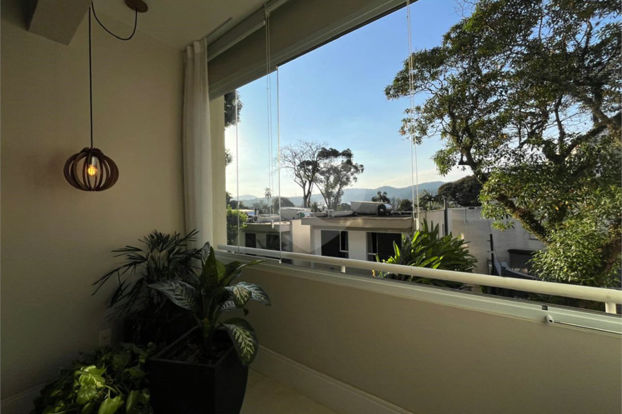 Casa à venda com 3 suítes no condomínio Domus, São Paulo - SP