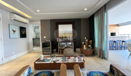 Apartamento à venda com 3 suítes em Santa Teresinha, São Paulo, SP