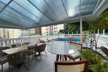 Apartamento Residencial à venda, Centro, Guarujá - AP0133.