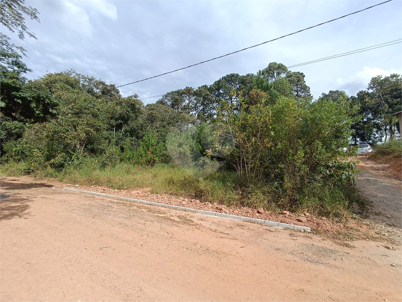Terreno à venda no condomínio Residencial Sitio da Hortensias, São Roque - SP