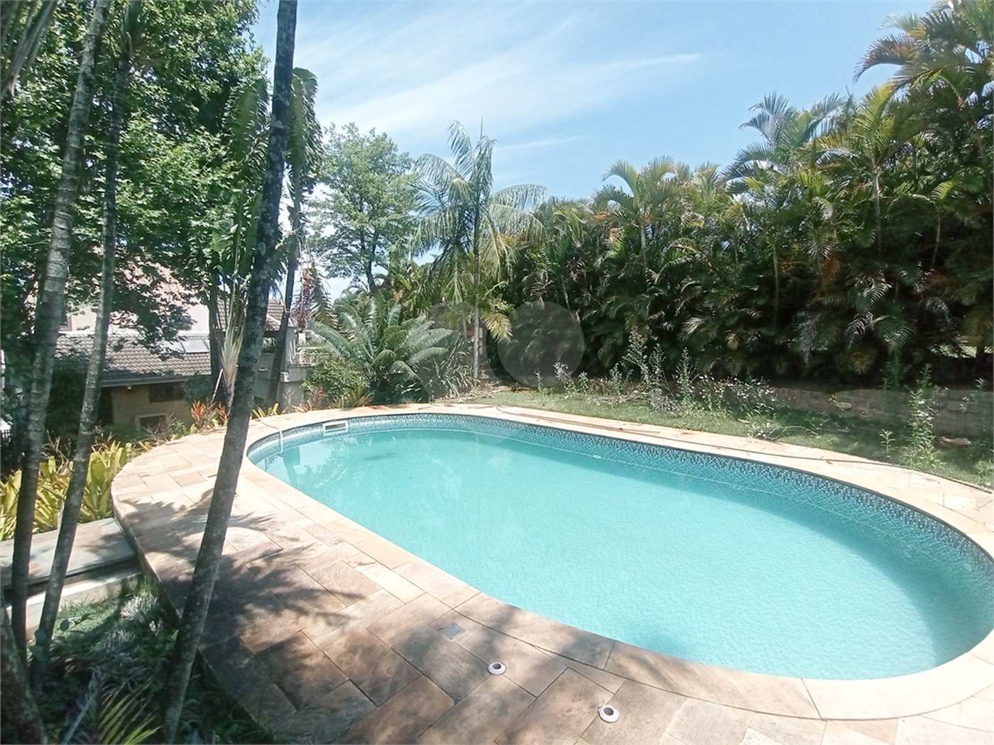 Casa à venda com 3 quartos, sendo 1 suíte,  no condomínio Estância Marambaia, Vinhedo - SP
