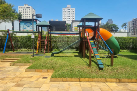 Apartamento à venda com 3 quartos, sendo 1 suíte, em Santo Amaro, São Paulo, SP