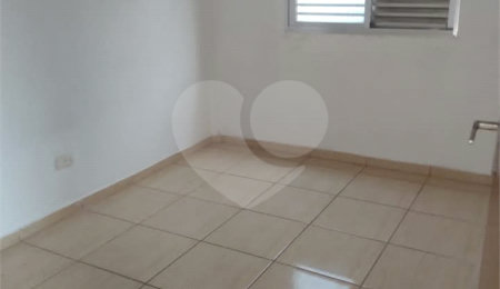 Apartamento à venda com 2 quartos em Cidade Tiradentes, São Paulo, SP