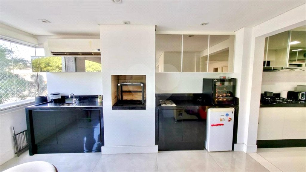 Apartamento à venda com 3 suítes em Vila Romana, São Paulo, SP