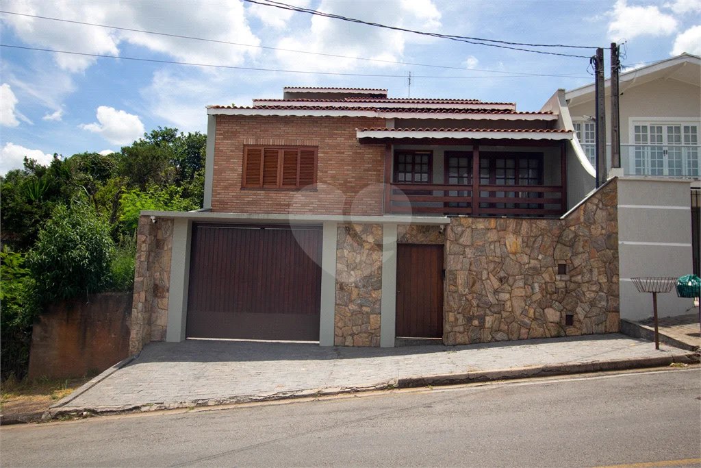 Casa à venda com 3 quartos, sendo 1 suíte, em Jardim Flórida, São Roque, SP