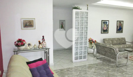 Casa Térrea à venda com 4 suítes em Água Fria, São Paulo, SP