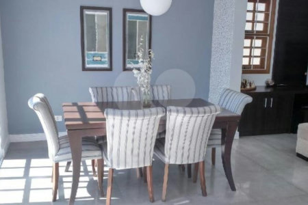 Casa à venda com 3 suítes em Jardim Jussara, São Paulo, SP