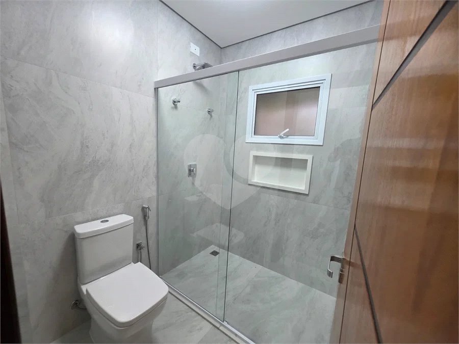 Casa à venda com 4 suítes no condomínio Residencial Jardim Primavera, Louveira - SP