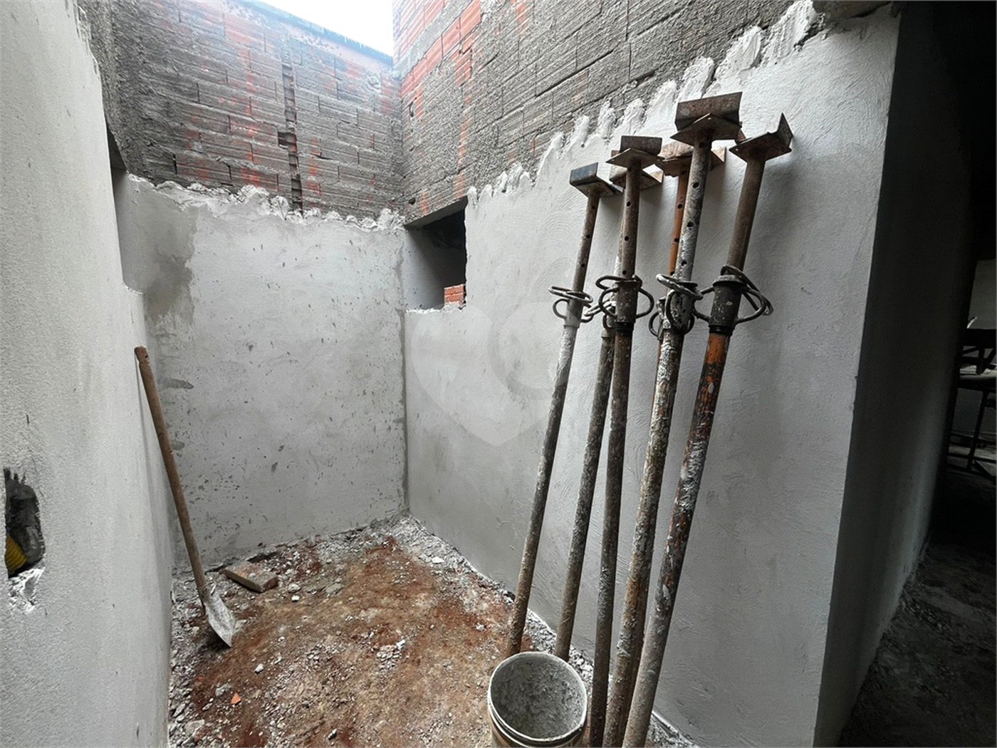 Casa à venda com 3 quartos, sendo 1 suíte, no condomínio Residencial Tivolli, Itapetininga - SP