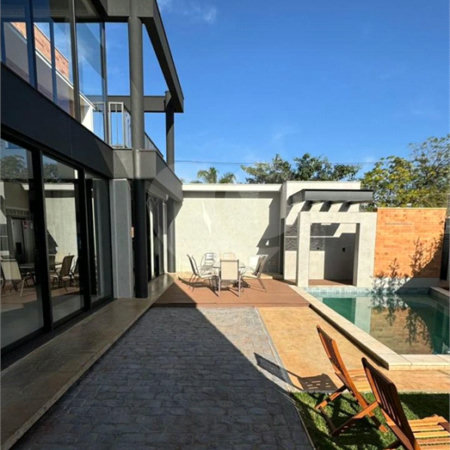 Casa à venda com 6 quartos, sendo 4 suítes, no condomínio Alto do Castelo, Ribeirão Preto - SP