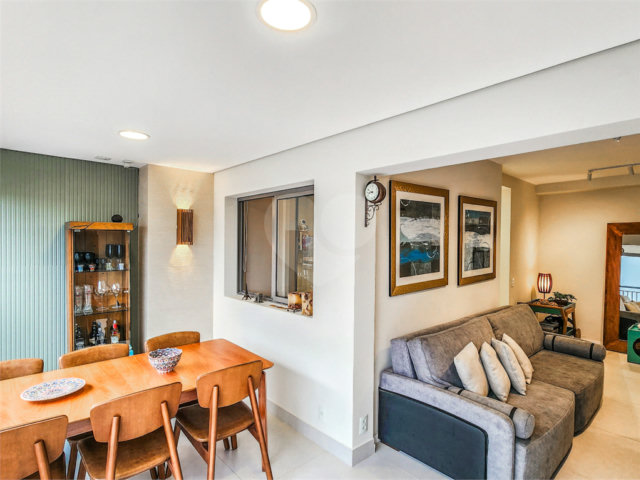 Apartamento à venda com 2 quartos, sendo 1 suíte,  em Jardim Prudência, São Paulo, SP