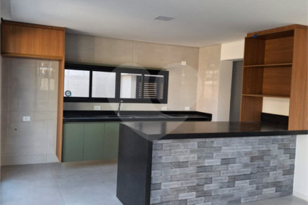 Casa à venda com 3 suítes em Vila Esperia ou Giglio, Atibaia, SP