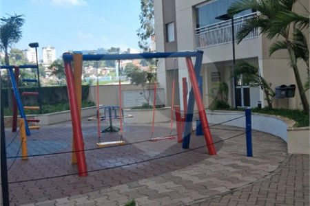 Apartamento à venda com 3 quartos, sendo 1 suíte, em Jardim Tupanci, Barueri, SP